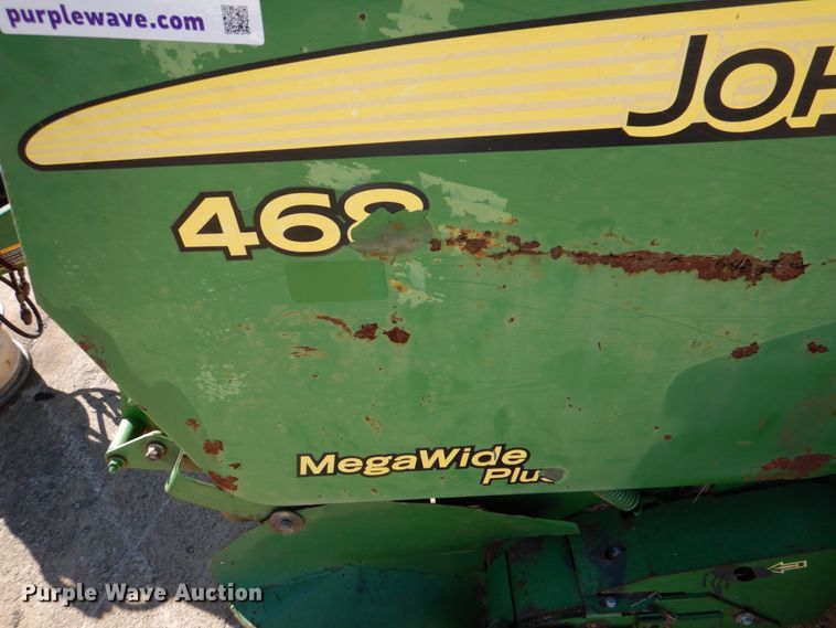 image for item DL0614 2007 John Deere 468  round baler