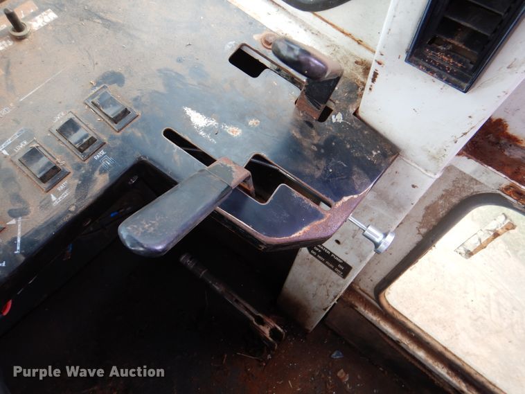 image for item DL0620 Willmar 745  sprayer