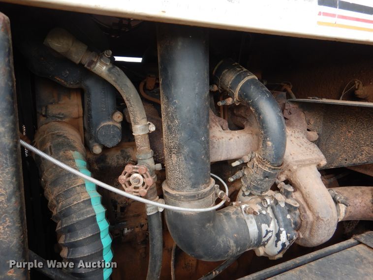 image for item DL0620 Willmar 745  sprayer