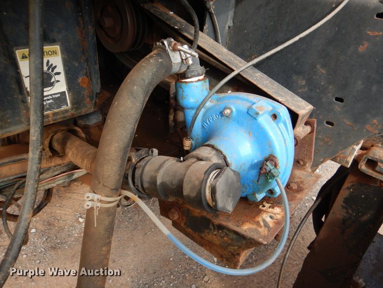 image for item DL0620 Willmar 745  sprayer