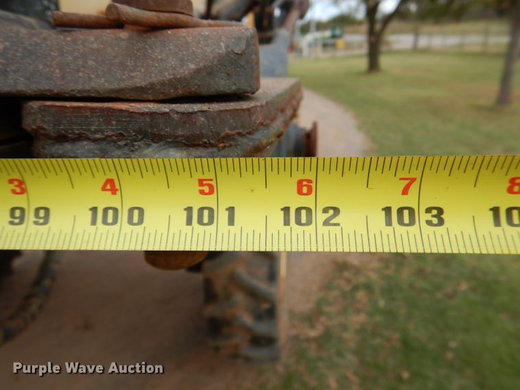 image for item DL0620 Willmar 745  sprayer