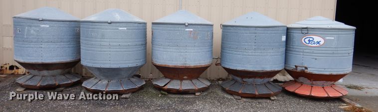 image for item DL5746 (5) 6' hog feeders