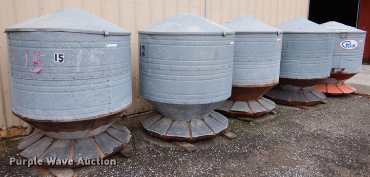 image for item DL5746 (5) 6' hog feeders