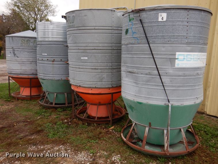 image for item DL5747 (4) Sur-Flo hog feeders