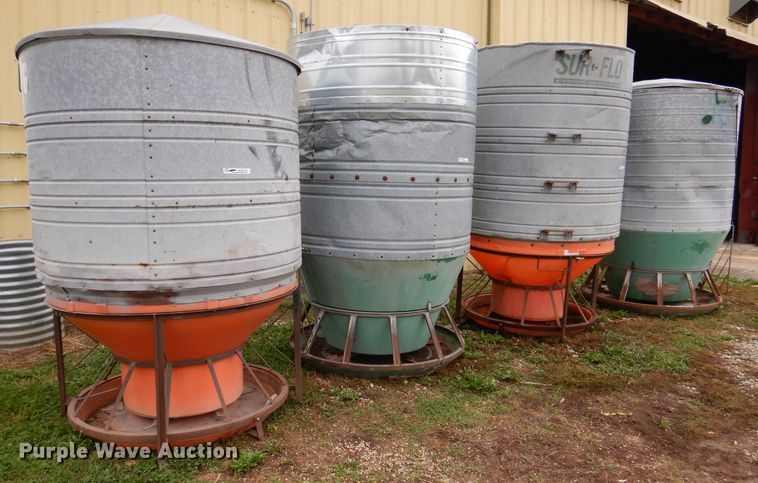 image for item DL5747 (4) Sur-Flo hog feeders