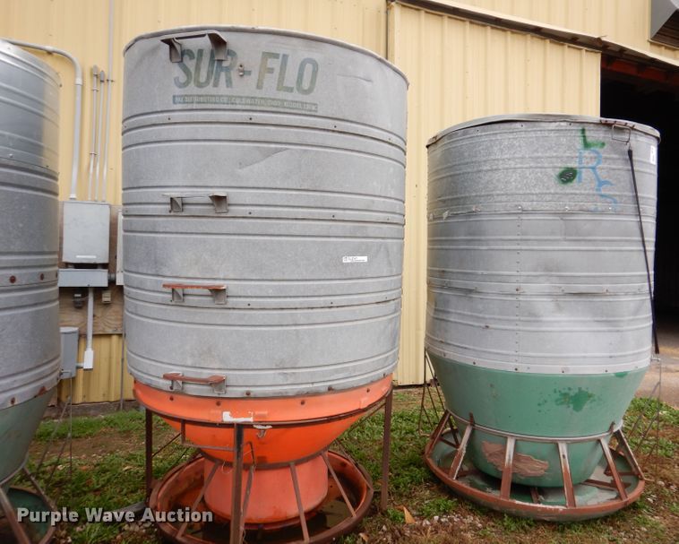 image for item DL5747 (4) Sur-Flo hog feeders