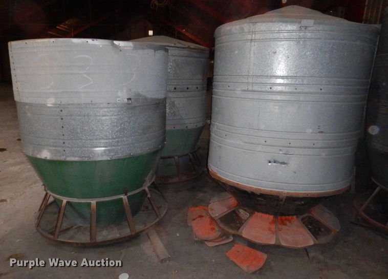 image for item DL5748 (5) Pax hog feeders