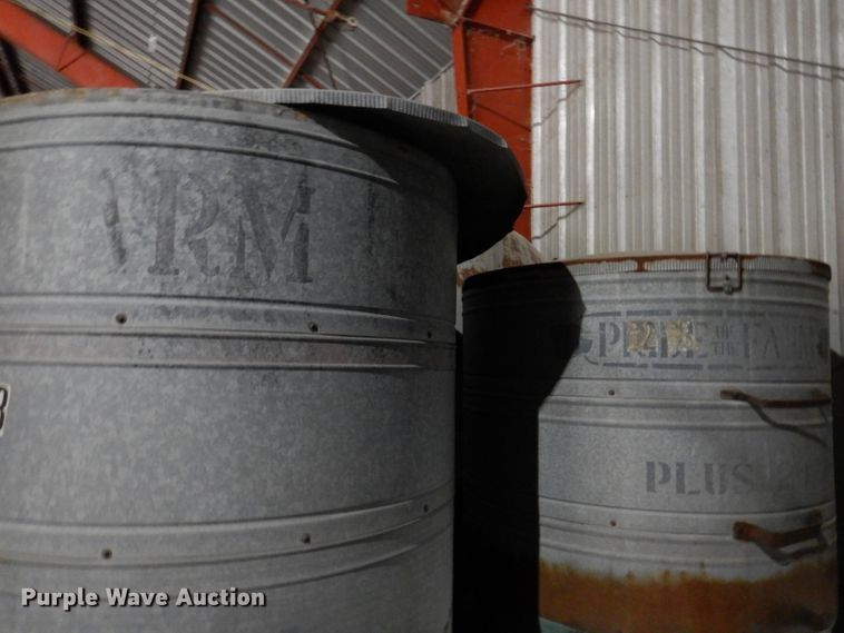 image for item DL5748 (5) Pax hog feeders