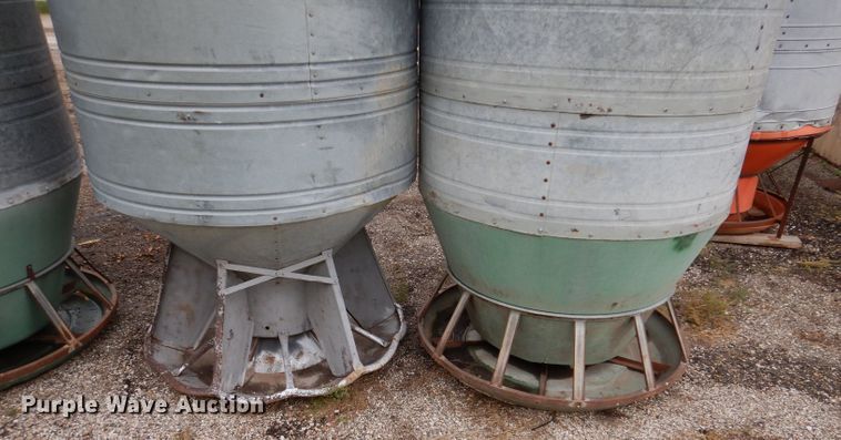 image for item DL5755 (4) 8' H hog feeders