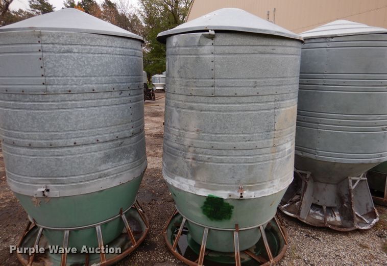 image for item DL5755 (4) 8' H hog feeders