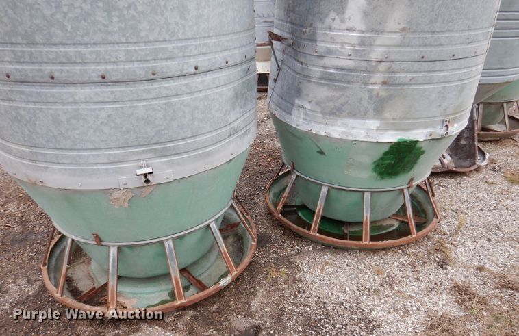 image for item DL5755 (4) 8' H hog feeders