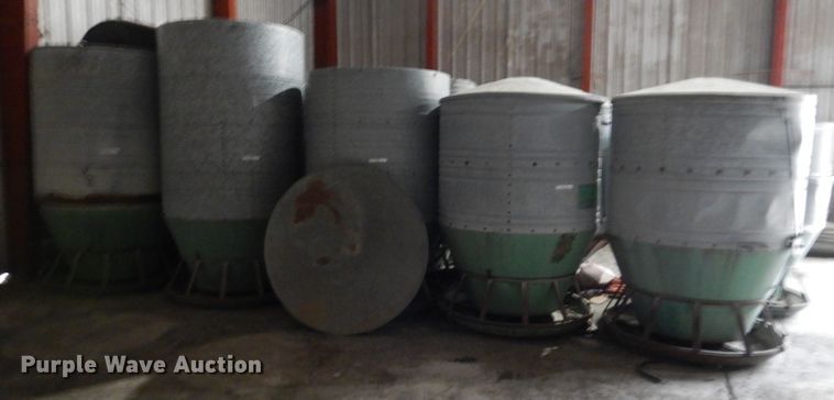 image for item DL5757 (5) hog feeders