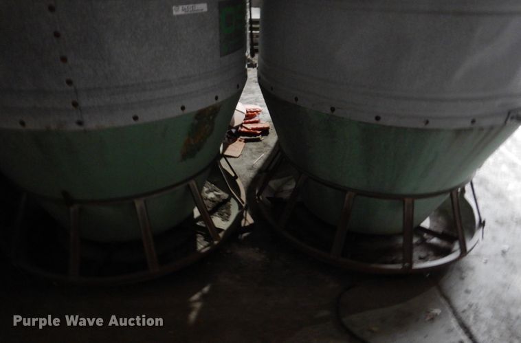 image for item DL5757 (5) hog feeders