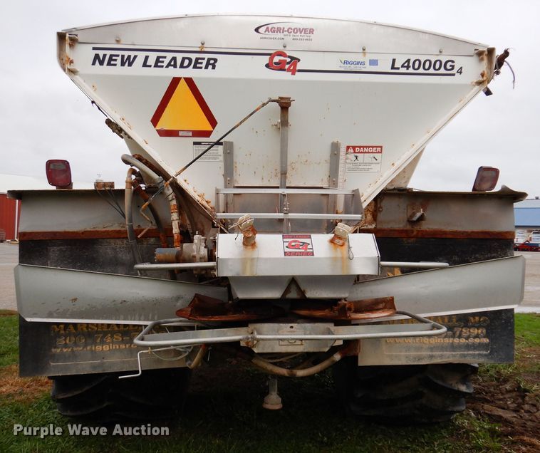 image for item DL5760 Case IH Titan FLX3300B  spreader