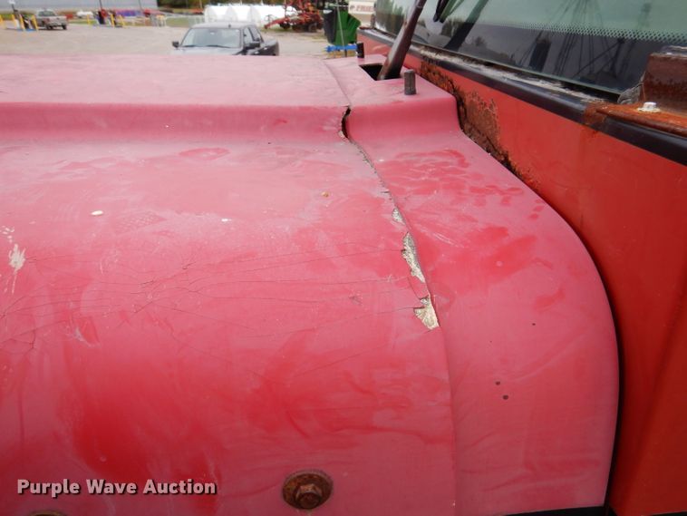 image for item DL5760 Case IH Titan FLX3300B  spreader