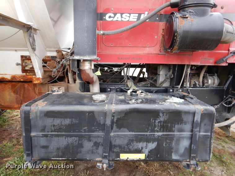 image for item DL5760 Case IH Titan FLX3300B  spreader