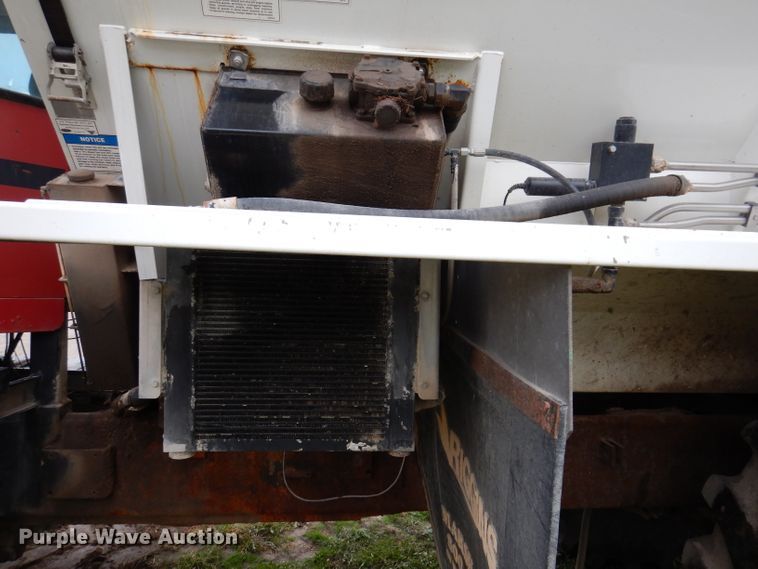 image for item DL5760 Case IH Titan FLX3300B  spreader