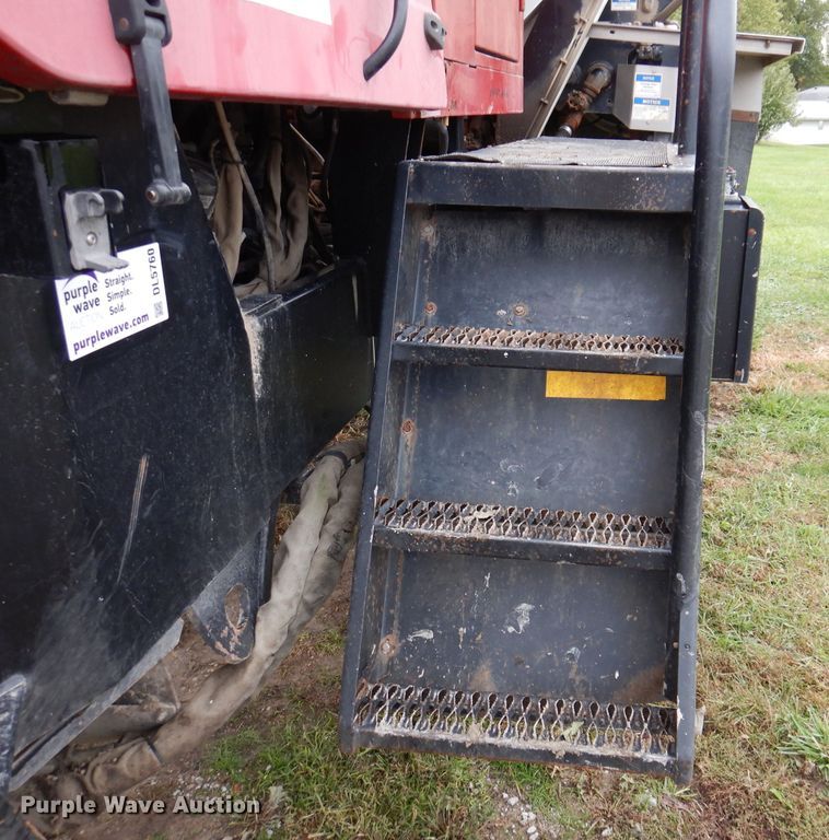 image for item DL5760 Case IH Titan FLX3300B  spreader
