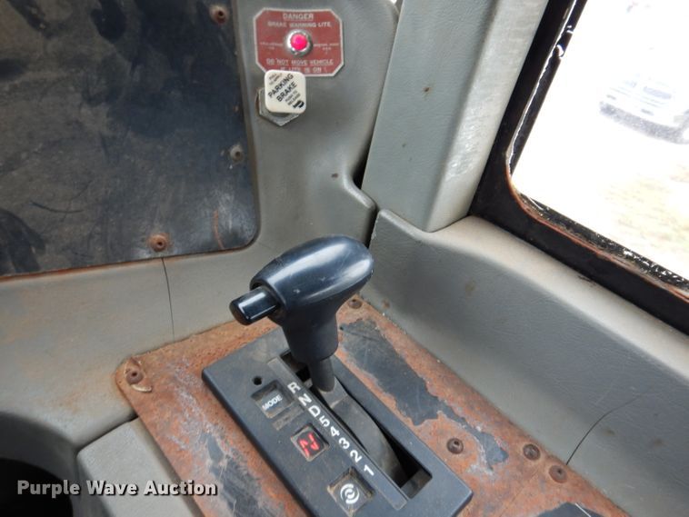 image for item DL5760 Case IH Titan FLX3300B  spreader