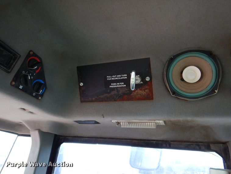 image for item DL5760 Case IH Titan FLX3300B  spreader