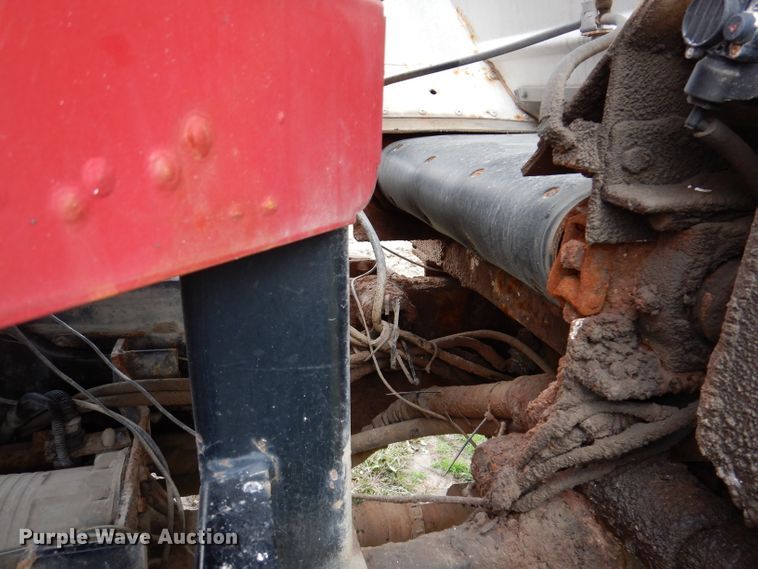 image for item DL5760 Case IH Titan FLX3300B  spreader