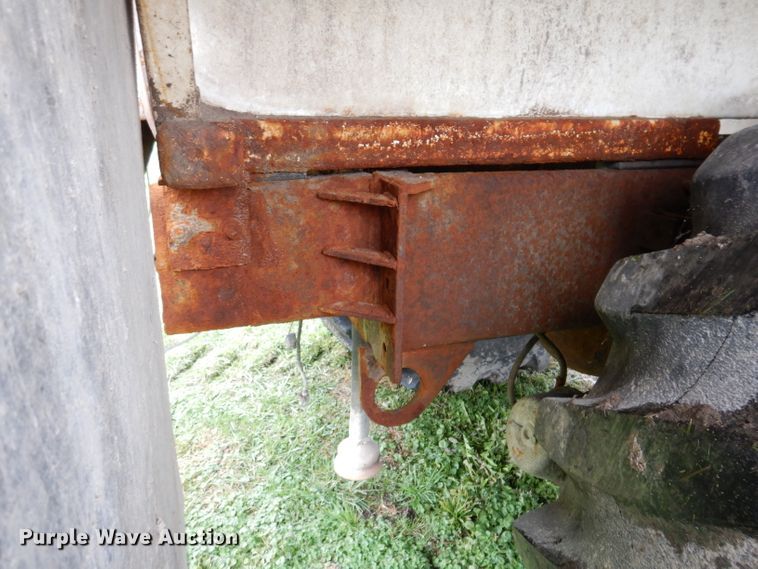 image for item DL5760 Case IH Titan FLX3300B  spreader