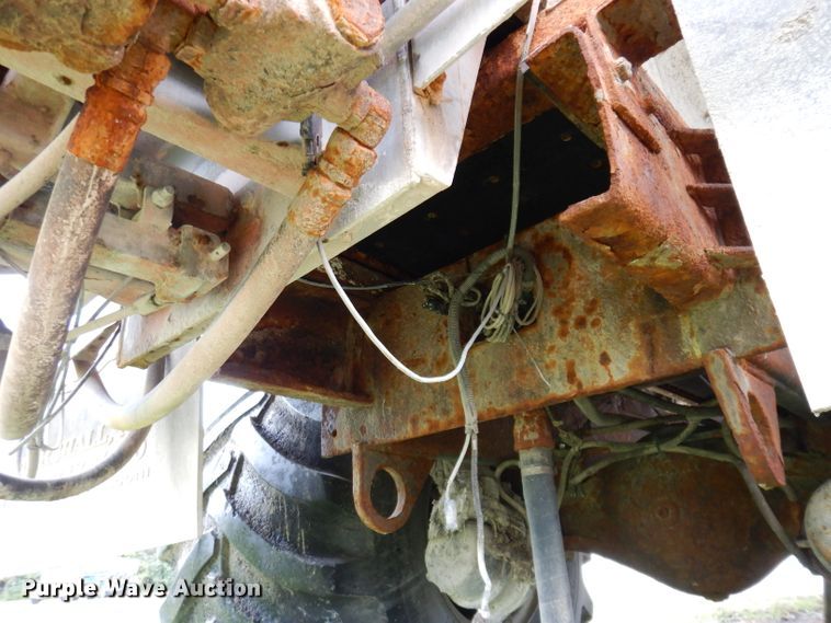 image for item DL5760 Case IH Titan FLX3300B  spreader