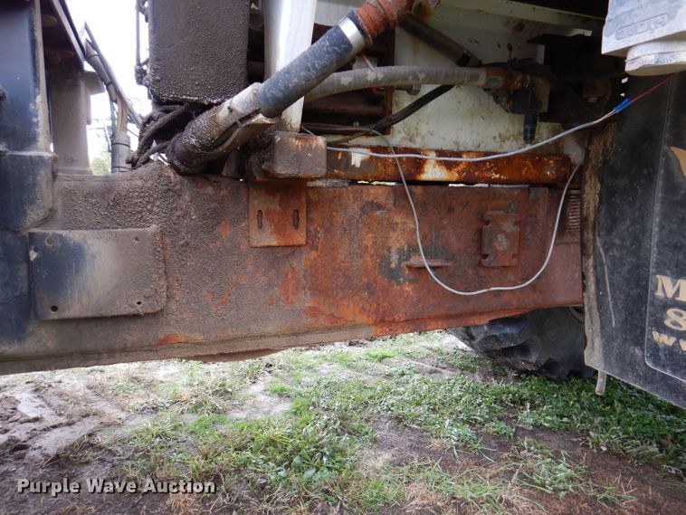 image for item DL5760 Case IH Titan FLX3300B  spreader