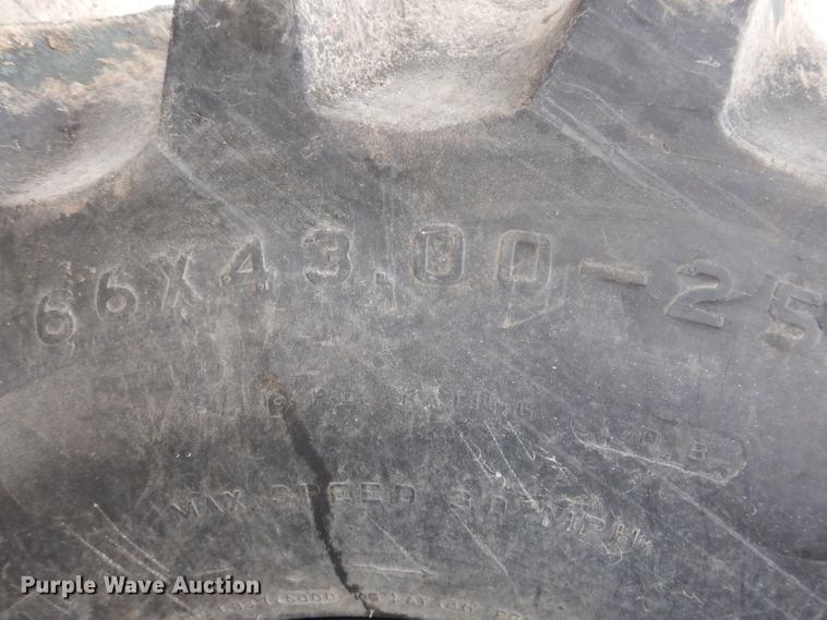 image for item DL5760 Case IH Titan FLX3300B  spreader