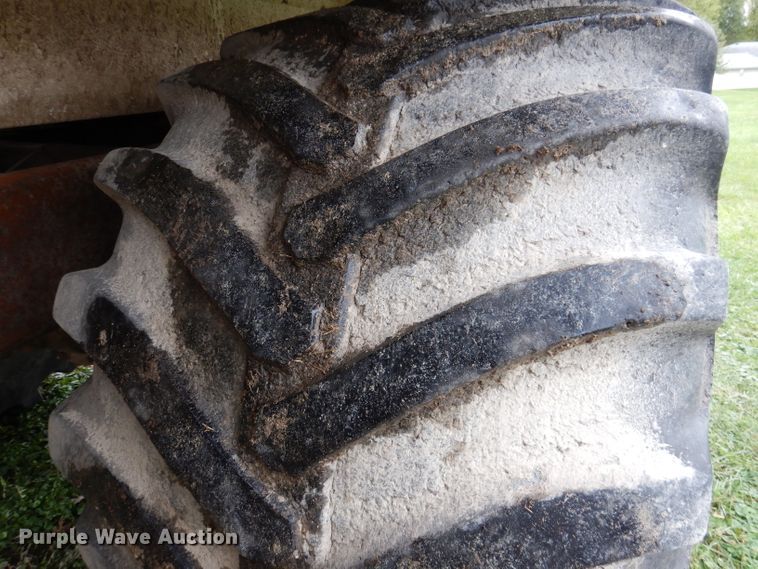 image for item DL5760 Case IH Titan FLX3300B  spreader