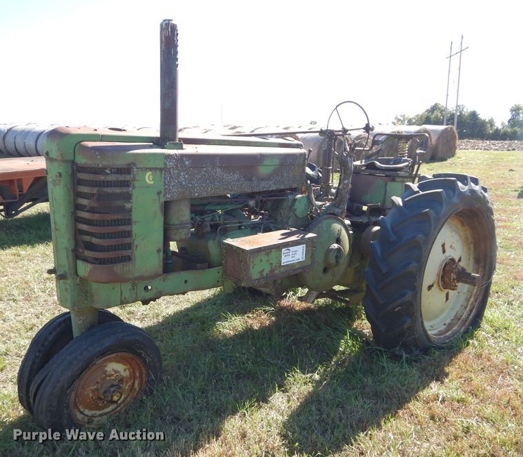image for item DM0641 John Deere G  tractor