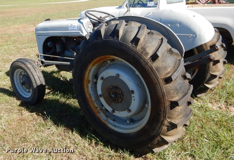 image for item DM0644 1944 Ford 2N  tractor
