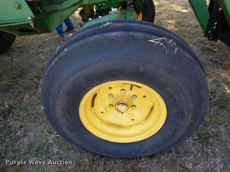 image for item DM5208 1979 John Deere 4240  tractor