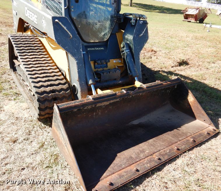 image for item DM5210 2013 John Deere 333E  tracked skid steer loader