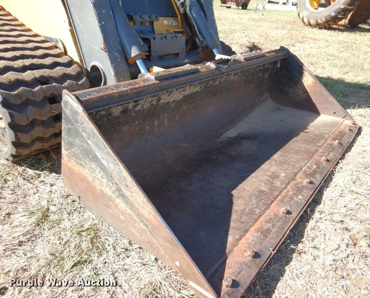 image for item DM5210 2013 John Deere 333E  tracked skid steer loader