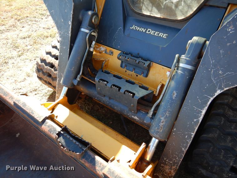 image for item DM5210 2013 John Deere 333E  tracked skid steer loader