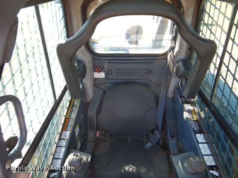 image for item DM5210 2013 John Deere 333E  tracked skid steer loader