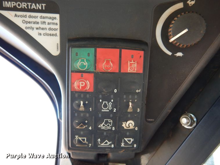 image for item DM5210 2013 John Deere 333E  tracked skid steer loader