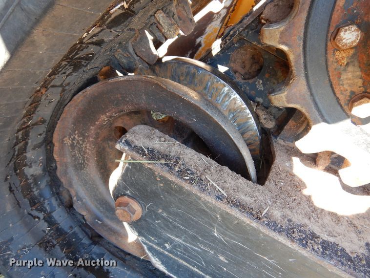 image for item DM5210 2013 John Deere 333E  tracked skid steer loader