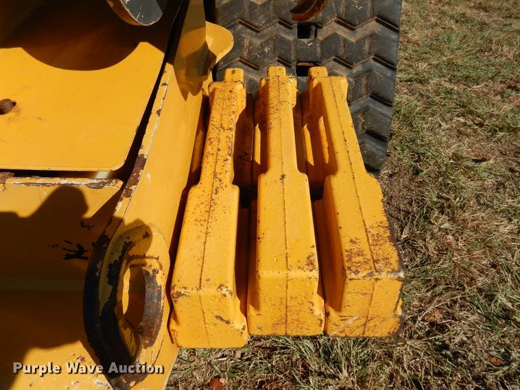 image for item DM5210 2013 John Deere 333E  tracked skid steer loader