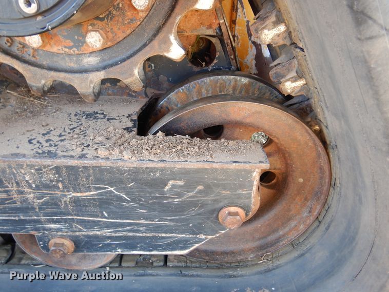 image for item DM5210 2013 John Deere 333E  tracked skid steer loader