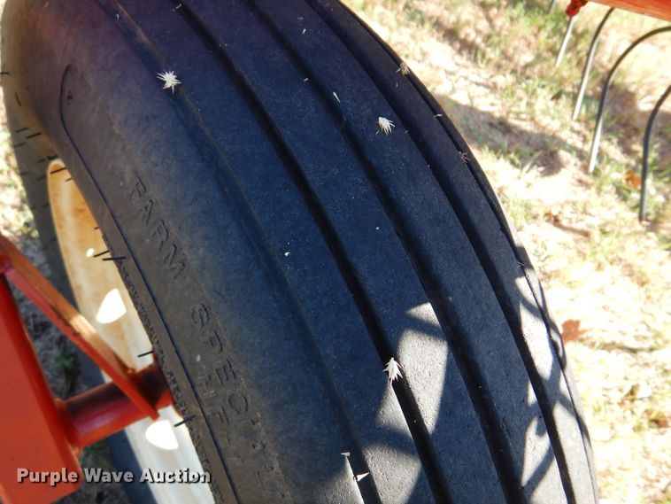 image for item DM5213 H&S HC4112  hay rake