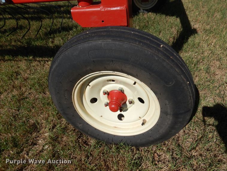 image for item DM5213 H&S HC4112  hay rake