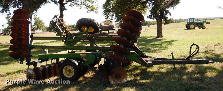 image for item DM5219 John Deere 630  tandem off-set disk