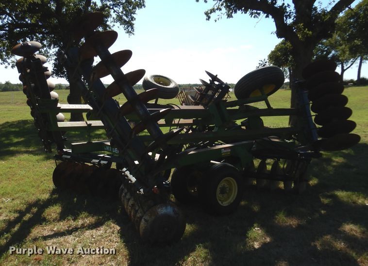 image for item DM5219 John Deere 630  tandem off-set disk