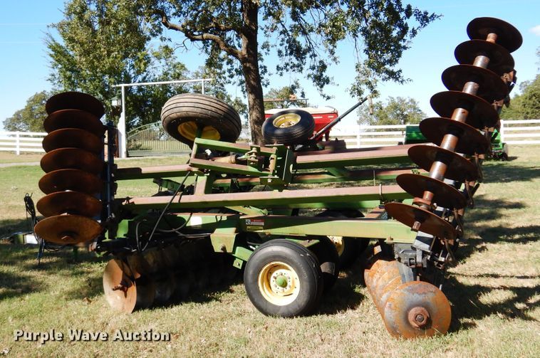 image for item DM5219 John Deere 630  tandem off-set disk
