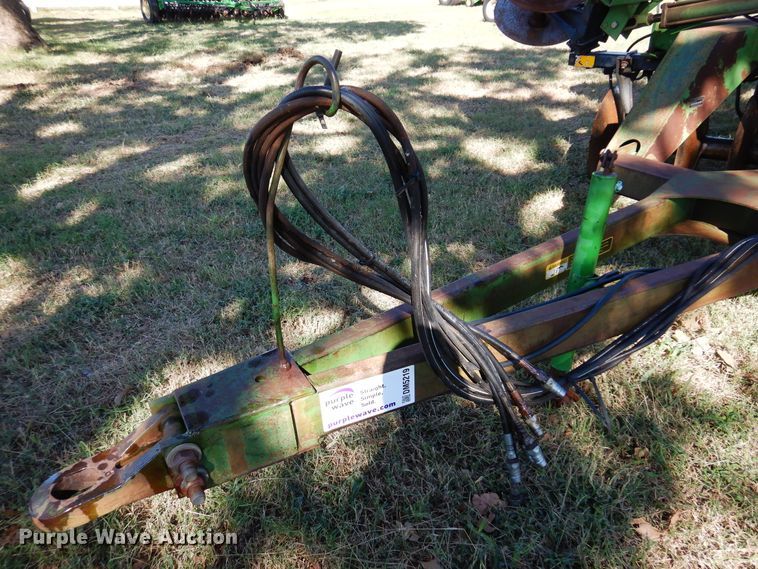image for item DM5219 John Deere 630  tandem off-set disk