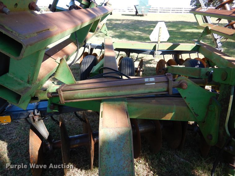 image for item DM5219 John Deere 630  tandem off-set disk