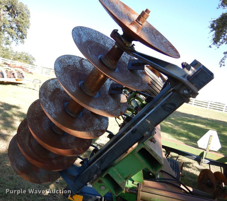 image for item DM5219 John Deere 630  tandem off-set disk