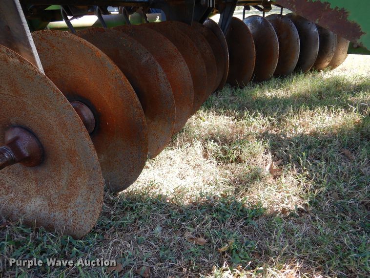 image for item DM5219 John Deere 630  tandem off-set disk